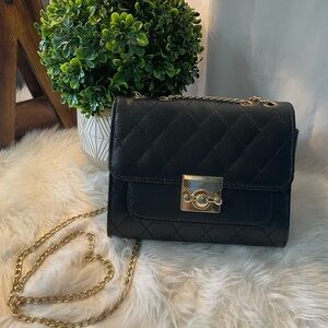 elegant and casual woman's handbag